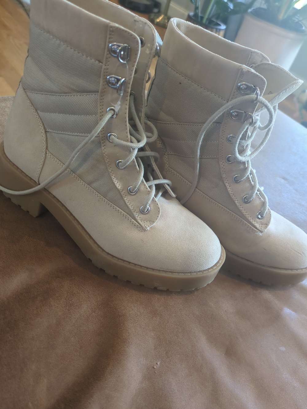 Women’s Lace-Up Ankle Boots in Beige H and M